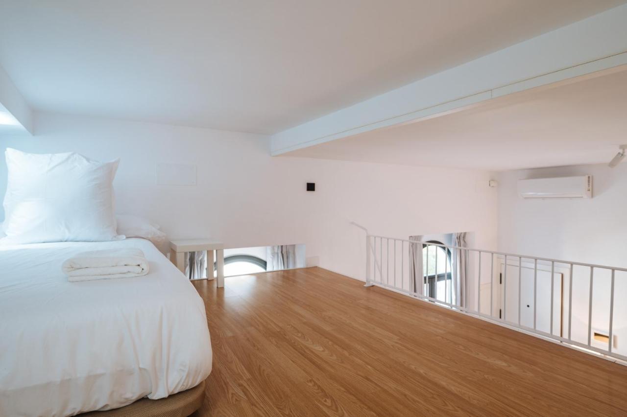 Apartamentos Montevideo 6 Seville Luaran gambar