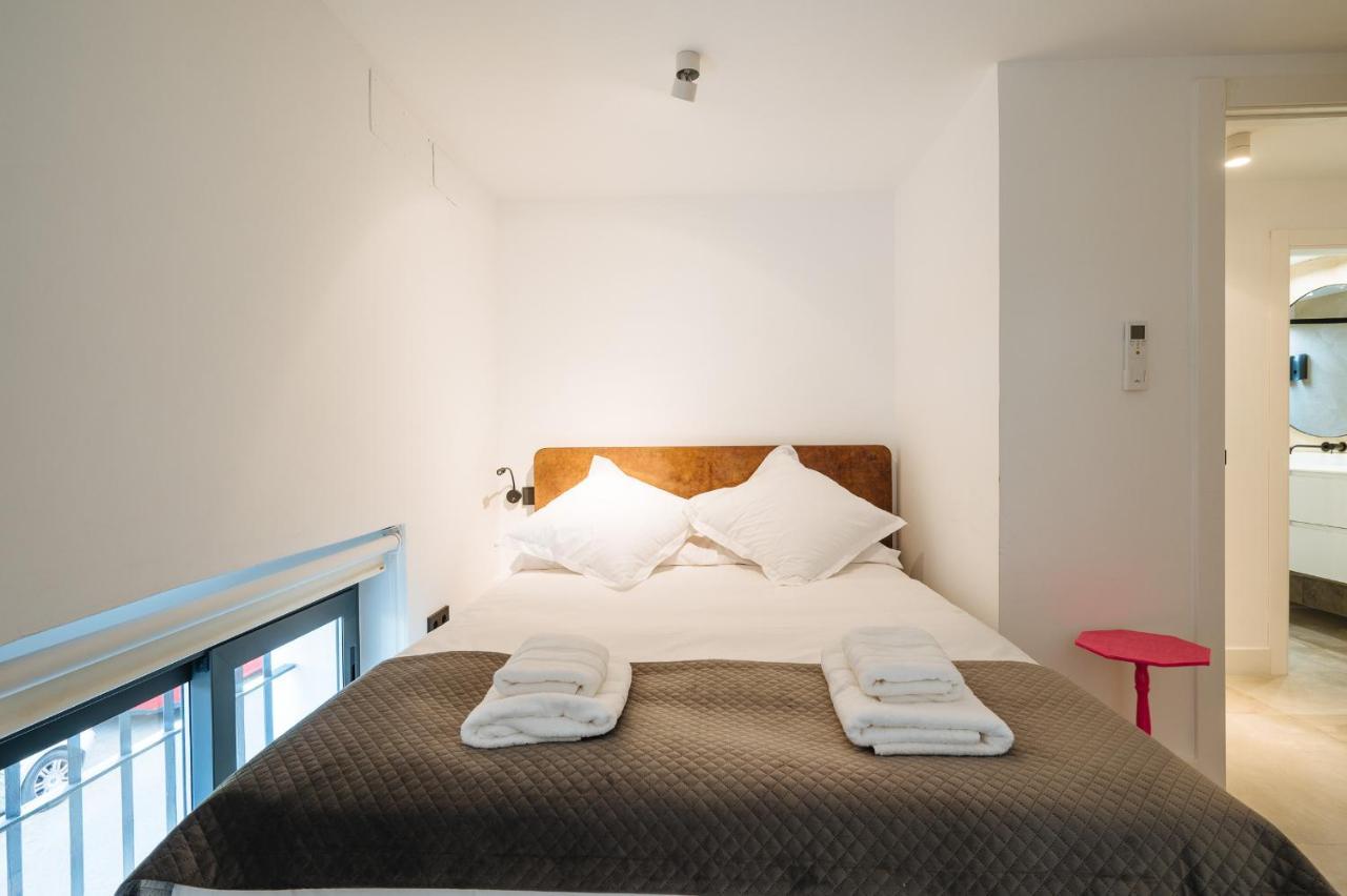 Apartamentos Montevideo 6 Seville Luaran gambar